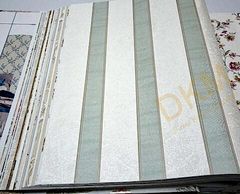 ithal Satin Flowers SF11-1 Z66854 İnce şerit çizgili Duvar Kağıdı 5m²