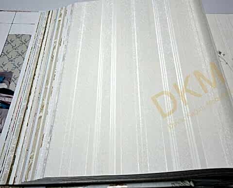 ithal Satin Flowers SF19-2 Z66866 İnce şerit çizgili Duvar Kağıdı 5m²